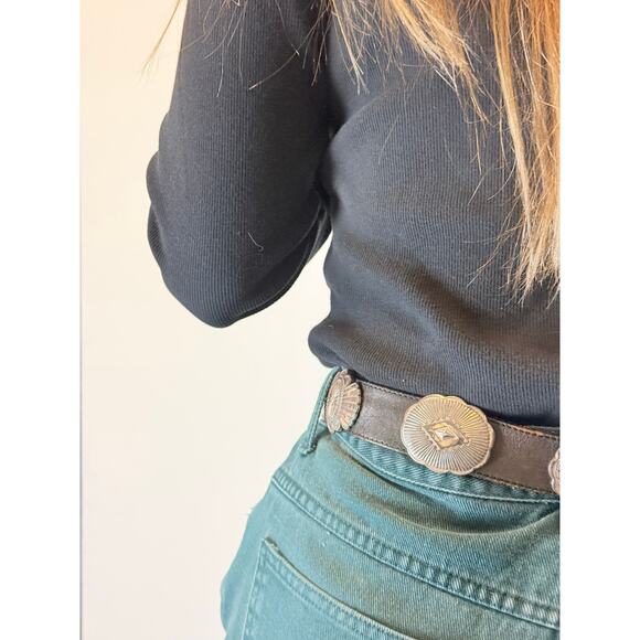 1992 Vintage Top Grain Cowhide Leather Silver Concho Belt Western Size 28 - Picture 3 of 7